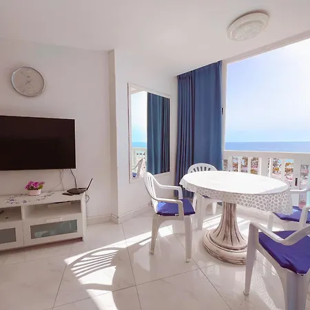 1 Bedroom In Torres De Yomely,